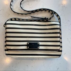 STRIPED KATE SPADE CROSS BODY